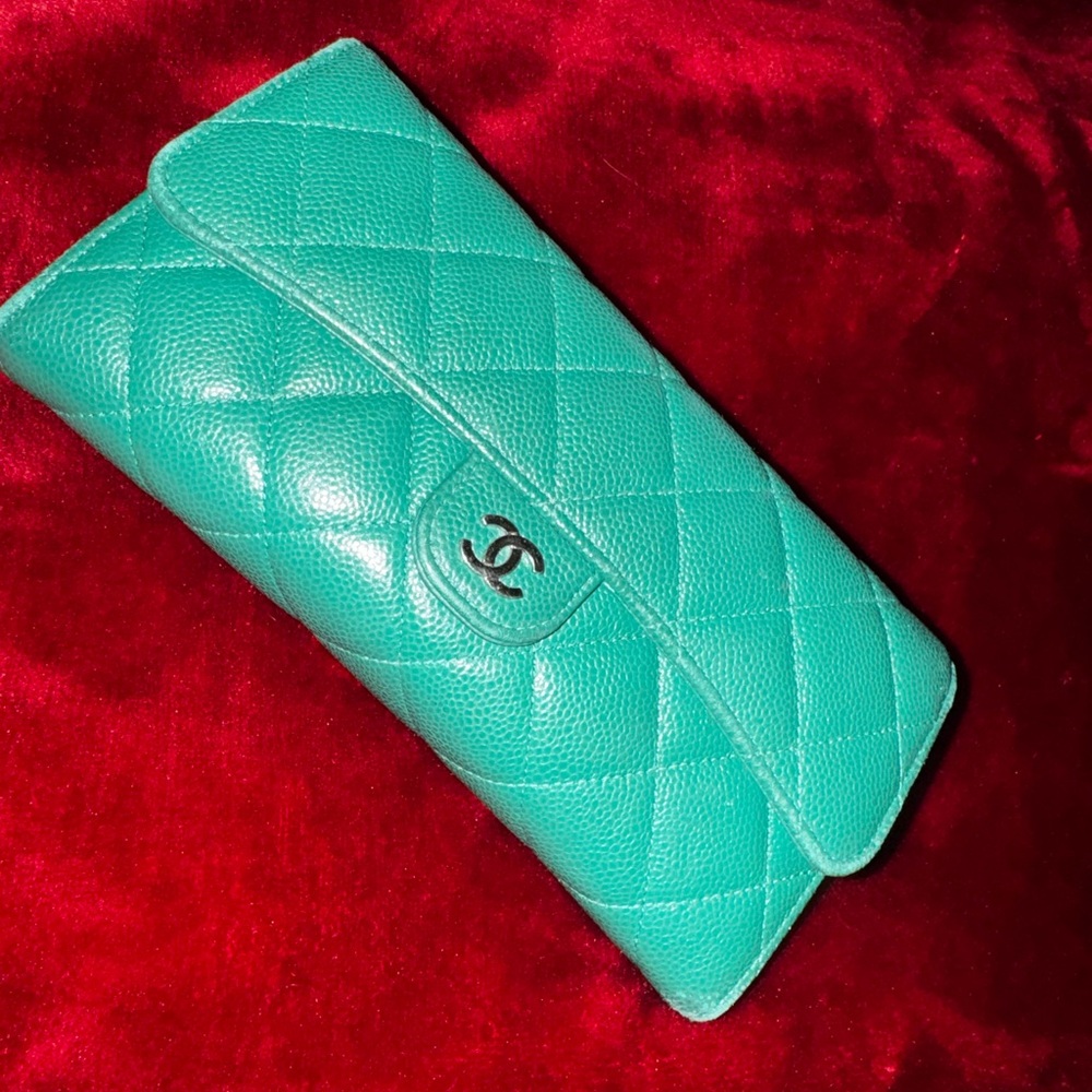 CHANEL Green Quilted Leather Wallet